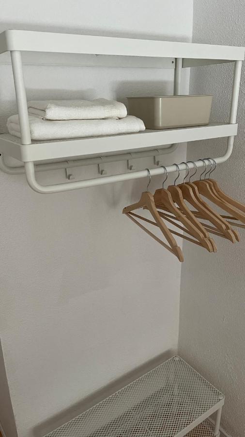 Apartmán Piso En Valdeacederas Madrid Exteriér fotografie
